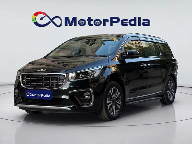 Used 2023 Kia Carnival in Delhi