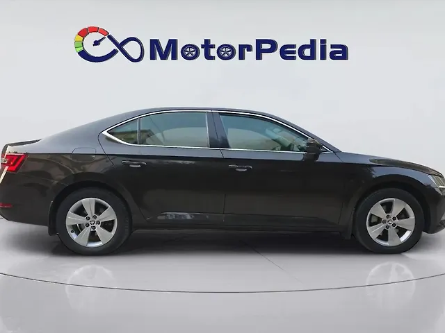 Used Skoda Superb [2016-2020] Style TSI MT in Delhi