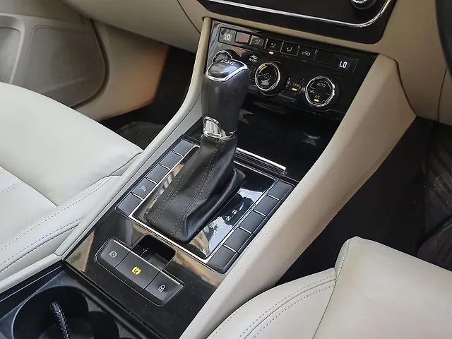 Used Skoda Superb [2016-2020] Style TSI MT in Delhi
