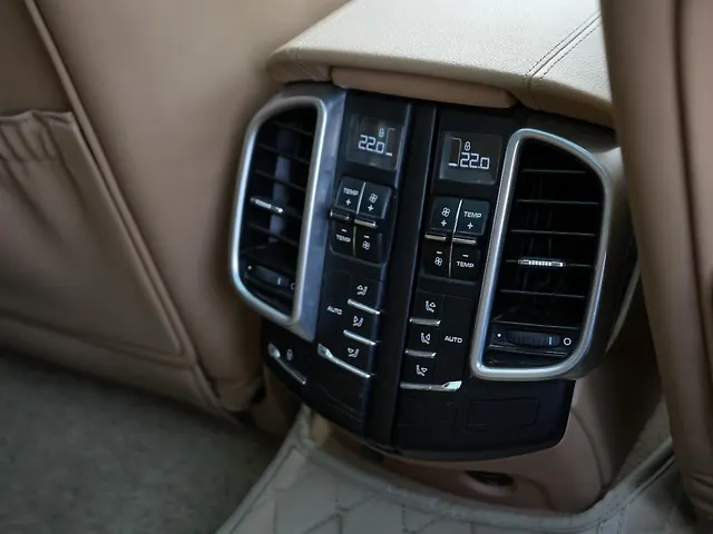 Used Porsche Cayenne [2014-2018] Platinum Edition Diesel in Dehradun
