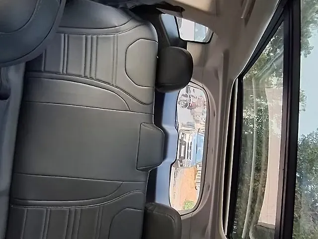 Used Mahindra Old Generation XUV700 AX 5 Diesel MT 5 STR [2021] in Lucknow