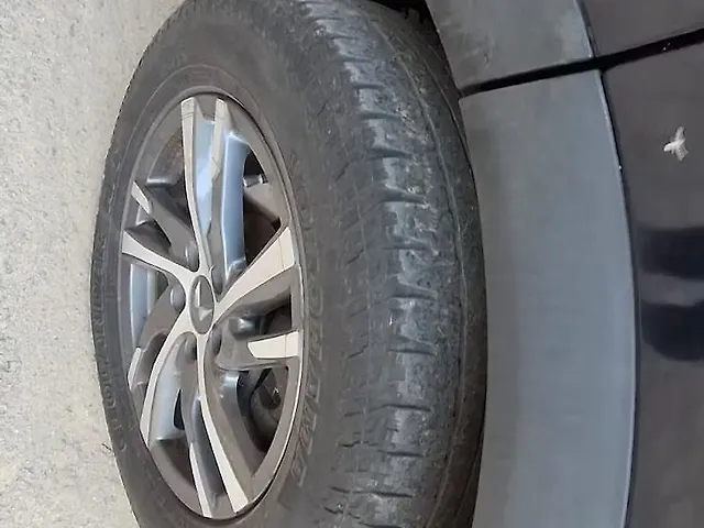 Used Mahindra Old Generation XUV700 AX 5 Diesel MT 5 STR [2021] in Lucknow