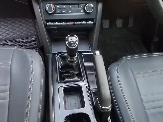 Used Mahindra Old Generation XUV700 AX 5 Diesel MT 5 STR [2021] in Lucknow