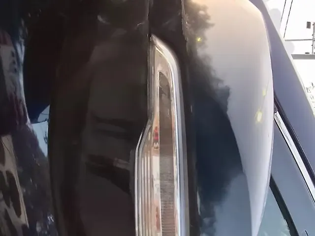 Used Mahindra Old Generation XUV700 AX 5 Diesel MT 5 STR [2021] in Lucknow