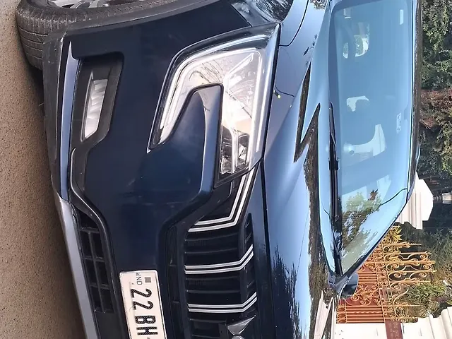 Used Mahindra Old Generation XUV700 AX 5 Diesel MT 5 STR [2021] in Lucknow