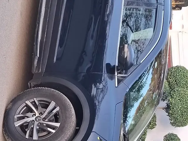 Used Mahindra Old Generation XUV700 AX 5 Diesel MT 5 STR [2021] in Lucknow