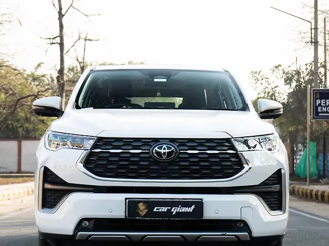 Used 2024 Toyota Innova Hycross in Delhi