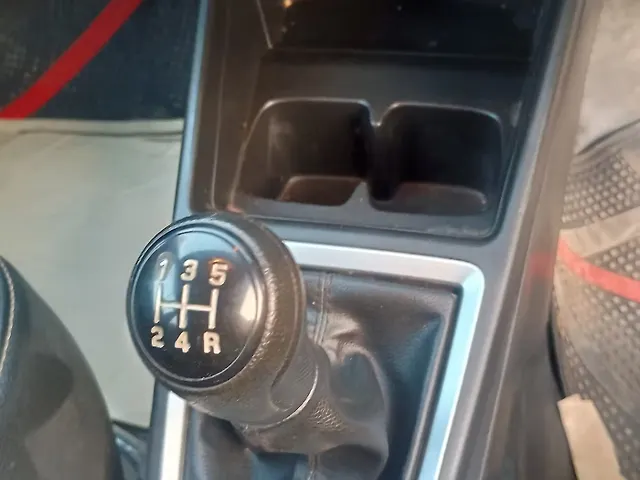 Used Maruti Suzuki Swift [2021-2024] VXi in Pune