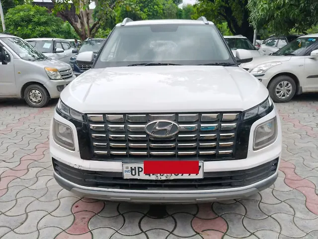 Used 2024 Hyundai Venue in Lucknow