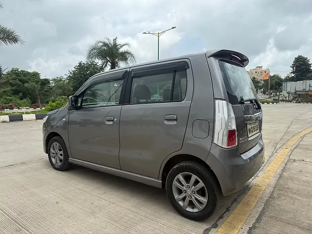 Used Maruti Suzuki Stingray VXi AMT in Thane