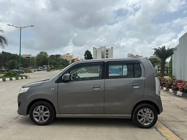 Used Maruti Suzuki Stingray VXi AMT in Thane