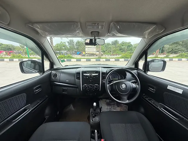 Used Maruti Suzuki Stingray VXi AMT in Thane