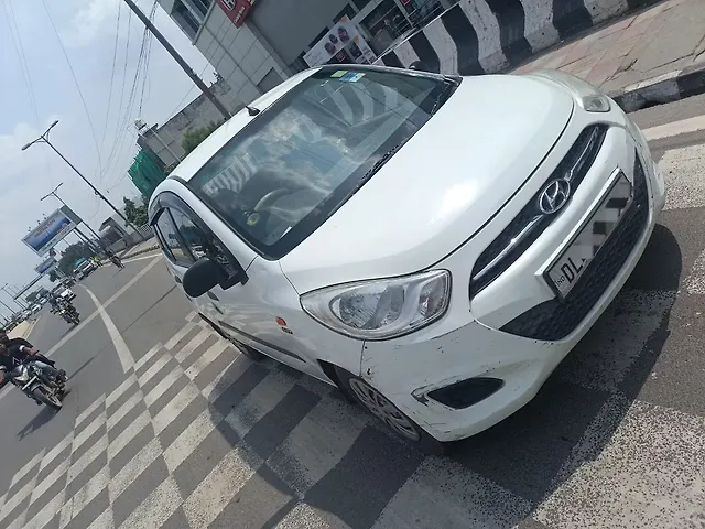 Used 2013 Hyundai i10 in Delhi
