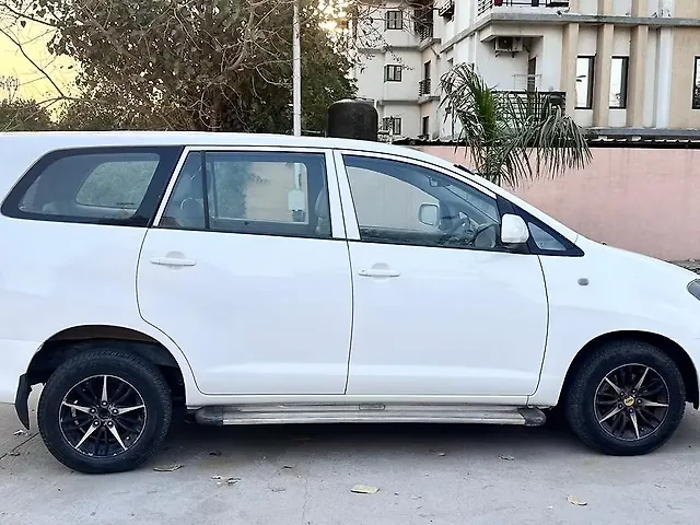Used Toyota Innova [2005-2009] 2.5 G4 7 STR in Vadodara