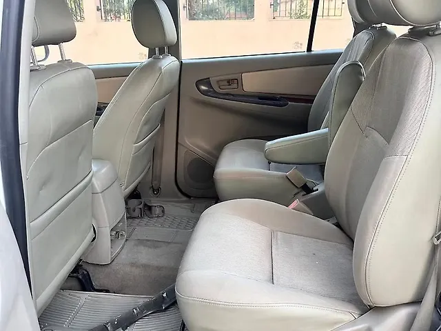 Used Toyota Innova [2005-2009] 2.5 G4 7 STR in Vadodara