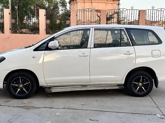 Used Toyota Innova [2005-2009] 2.5 G4 7 STR in Vadodara