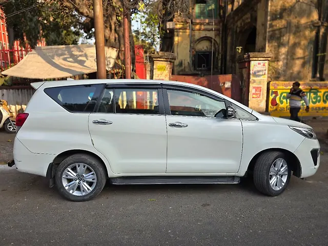 Used Toyota Innova Crysta [2016-2020] 2.4 VX 7 STR [2016-2020] in Kolkata