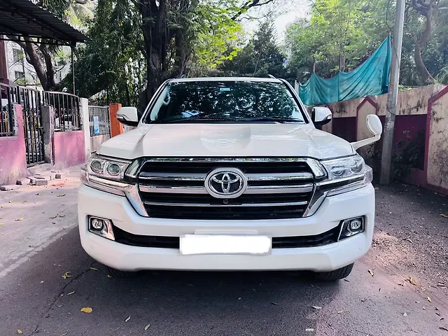 Used 2014 Toyota Land Cruiser in Pune
