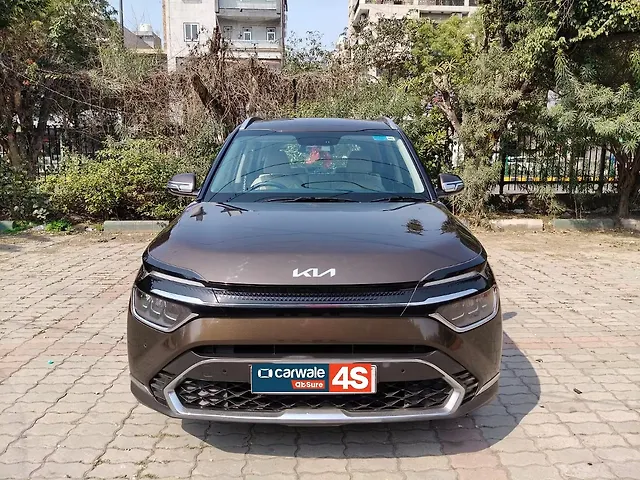 Used 2022 Kia Carens in Delhi