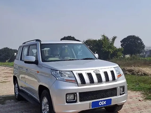Used Mahindra TUV300 [2015-2019] T8 AMT in Rudrapur