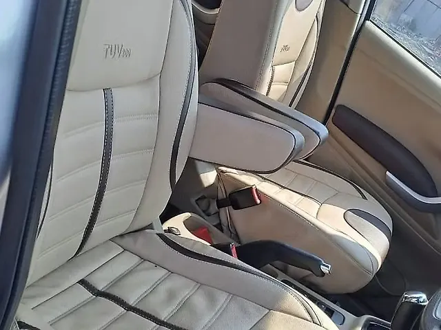 Used Mahindra TUV300 [2015-2019] T8 AMT in Rudrapur