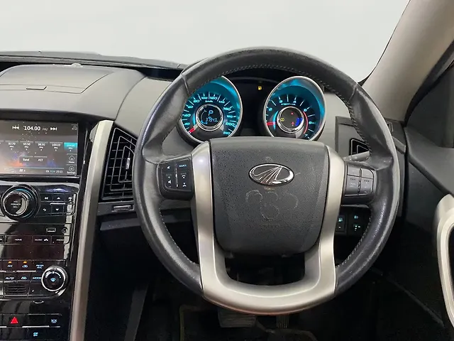 Used Mahindra XUV500 W9 AT [2018-2020] in Mumbai