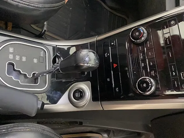 Used Mahindra XUV500 W9 AT [2018-2020] in Mumbai