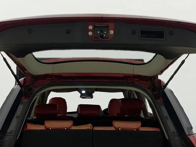 Used Mahindra XUV500 W9 AT [2018-2020] in Mumbai