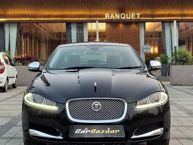 Used 2015 Jaguar XF in Surat Used 2015 Jaguar XF in Surat