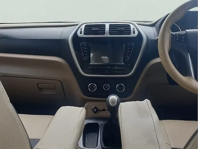 Used Mahindra TUV300 [2015-2019] T10 in Sangli