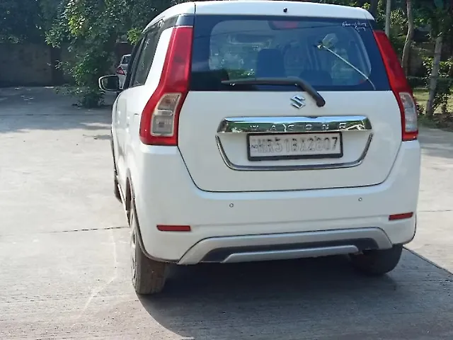 Used 2019 Maruti Suzuki Wagon R in Noida