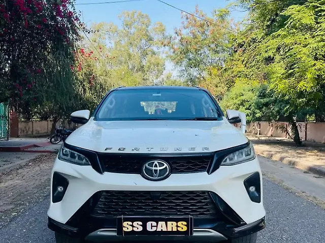 Used 2021 Toyota Fortuner in Lucknow