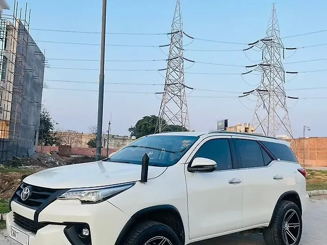 Used Toyota Fortuner [2016-2021] 2.8 4x4 AT [2016-2020] in Chandigarh