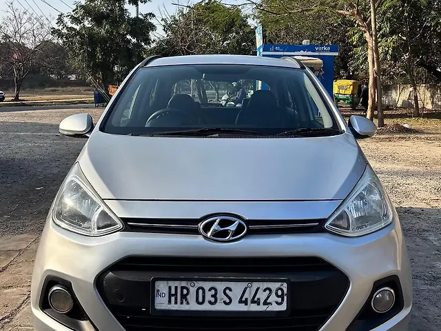 Used 2015 Hyundai Grand i10 in Chandigarh