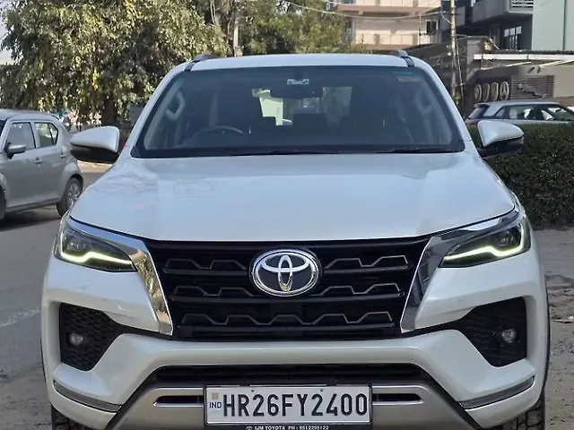 Used 2025 Toyota Fortuner in Delhi