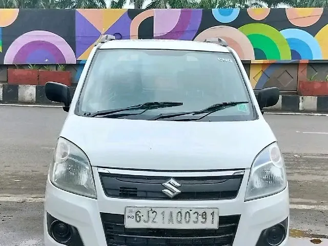 Used 2014 Maruti Suzuki Wagon R in Surat