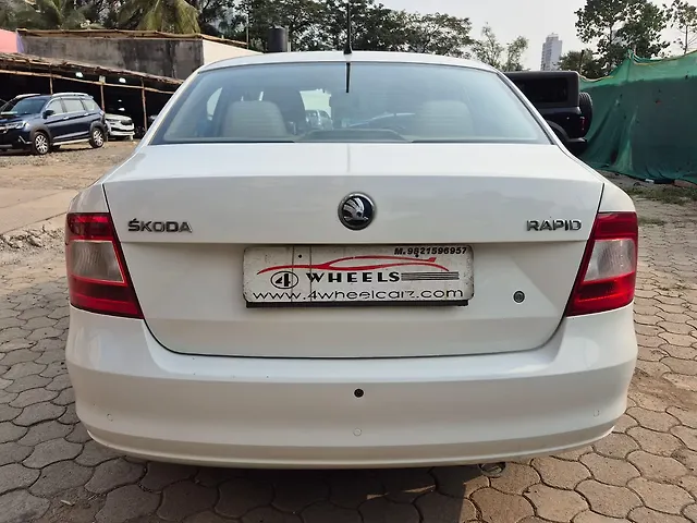 Used Skoda Rapid [2014-2015] 1.6 MPI Elegance AT in Mumbai