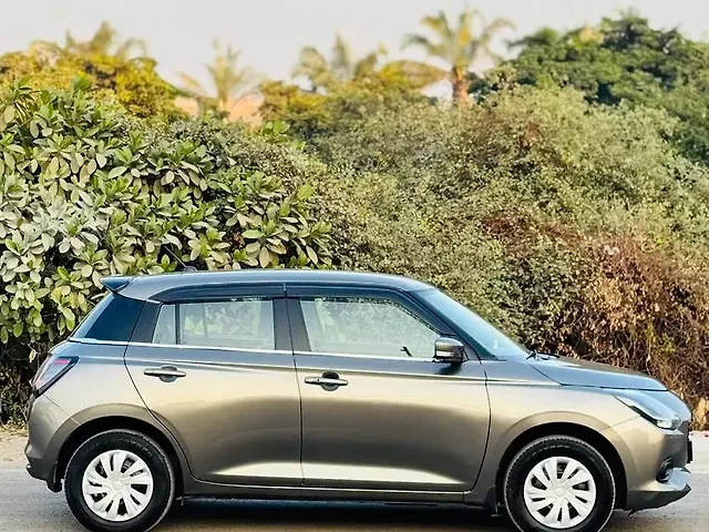 Used Maruti Suzuki Swift VXi (O) Petrol Automatic in Surat