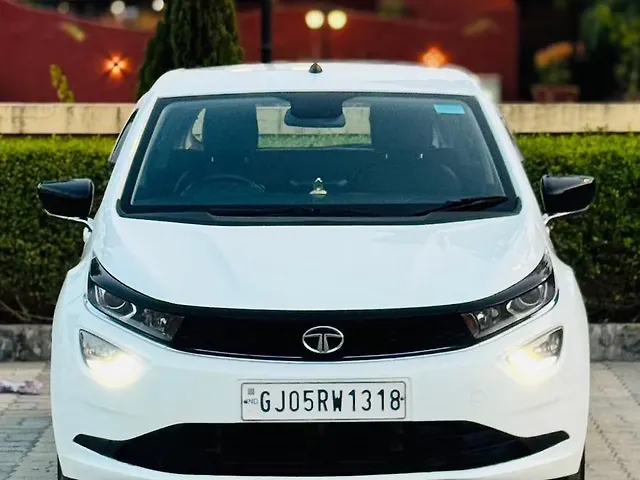 Used 2023 Tata Altroz in Surat