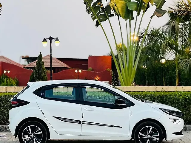 Used Tata Altroz [2020-2025] XZ Plus Petrol in Surat