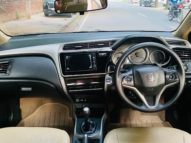 Used Honda City 4th Generation V Petrol [2017-2019] in Chandigarh