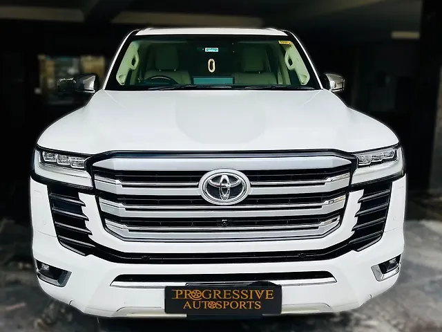 Used 2023 Toyota Land Cruiser in Delhi