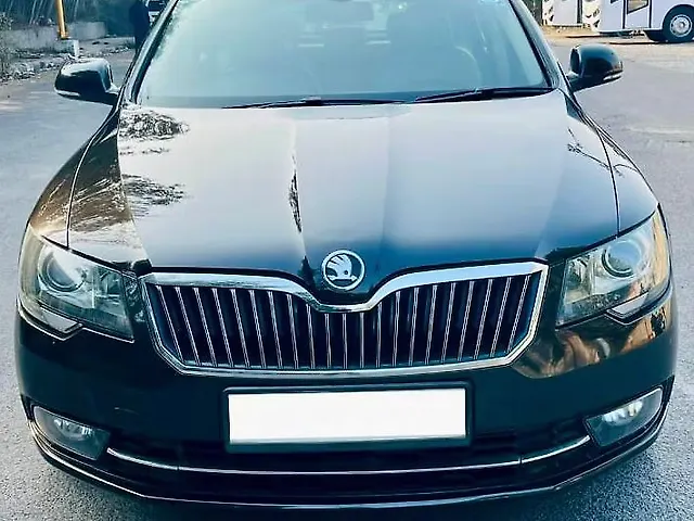 Used 2015 Skoda Superb in Delhi