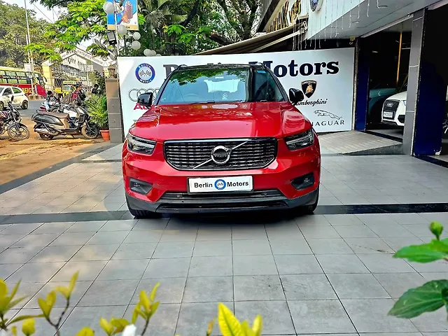 Used 2020 Volvo XC40 in Pune