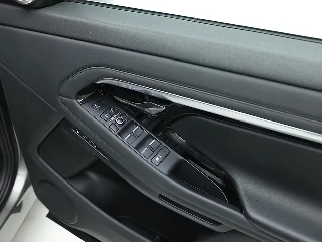 Used Land Rover Range Rover Evoque SE R-Dynamic in Meerut