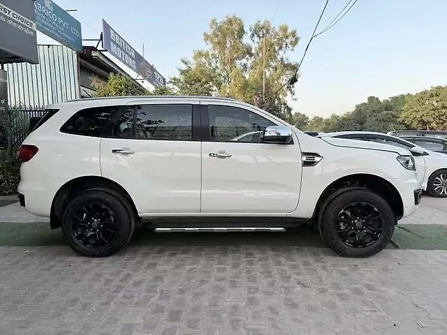 Used Ford Endeavour Titanium 2.0 4x2 AT in Gurgaon Used Ford Endeavour Titanium 2.0 4x2 AT in Gurgaon