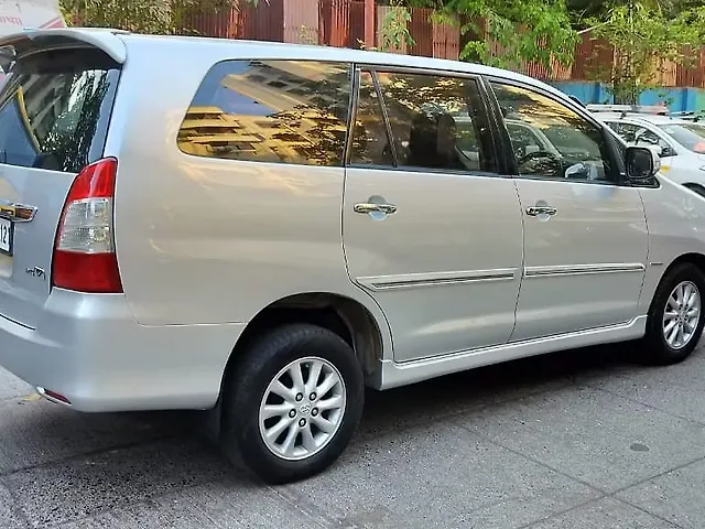 Used Toyota Innova [2009-2012] 2.5 E 8 STR in Thane