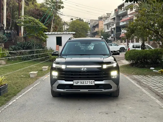Used 2025 Hyundai Alcazar in Delhi