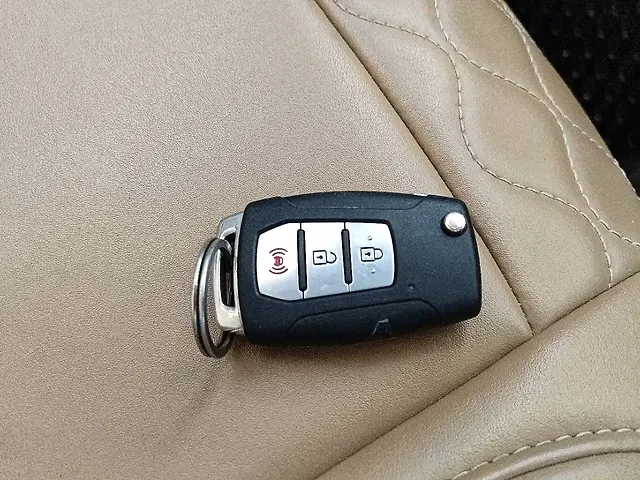 Used Mahindra XUV300 [2019-2024] 1.5 W8 AMT in Bangalore
