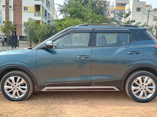 Used Mahindra XUV300 [2019-2024] 1.5 W8 AMT in Bangalore